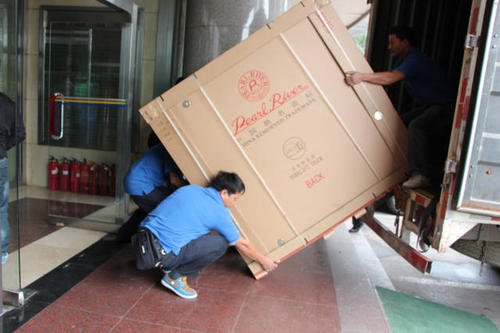 额敏钢琴贵重工艺品无忧运